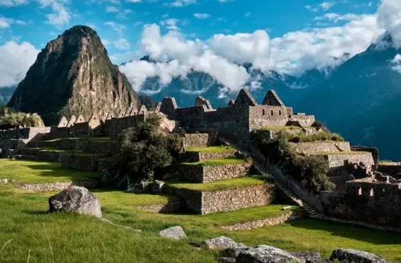 Tour Valle Sagrado y Machu Picchu 2D / 1N